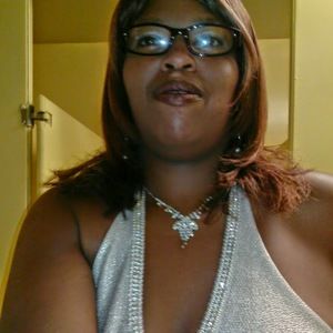 Meet your Posher, Yvette